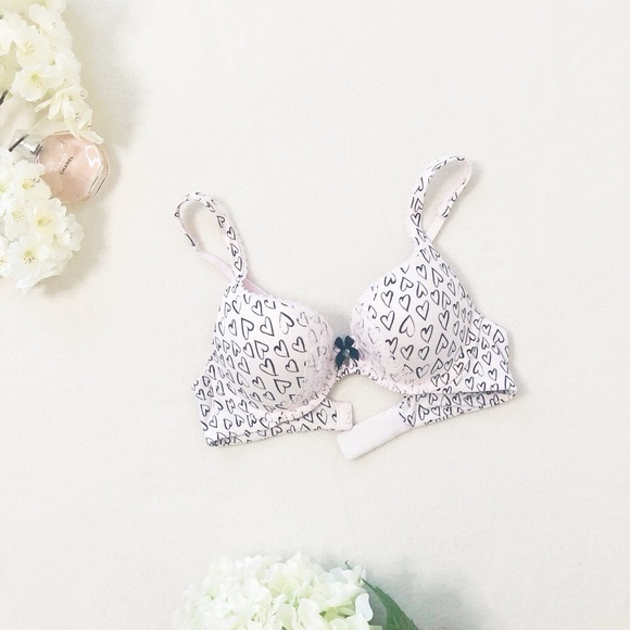 Victoria's Secret Other - Victorias Secret Dust Pink Black Heart Body By Victoria Perfect Shape Bra